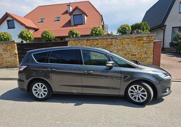 Ford S-Max cena 58400 przebieg: 221000, rok produkcji 2016 z Recz małe 781